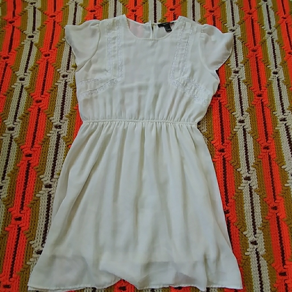 Forever 21 off white lace peekaboo dress